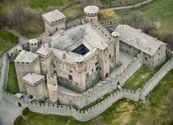 castello-di-fénis-struttura